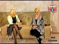 1989 - Raffaella Carrà intervista su Rai Uno Franca Rame, la quale lascia in diretta TV Dario Fo