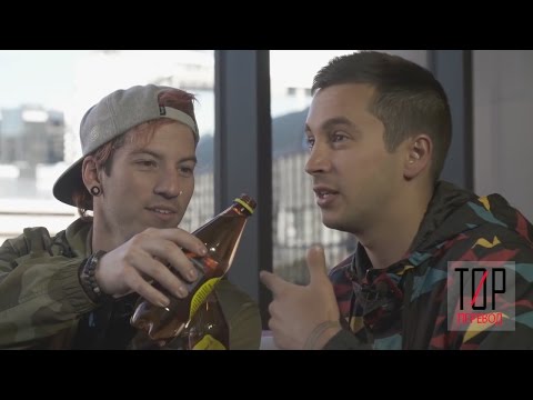 Видео: Собственный капитал Twenty One Pilots: вики, женат, семья, свадьба, зарплата, братья и сестры