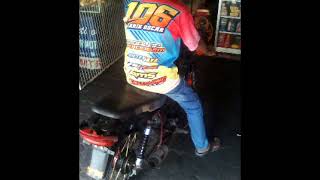 Download Lagu DJ ALEXA MONYOR2 PARTY ARIK OSCAR 106 ALSO APRIL PIWUWIT 99 - JOKER PUB N BAR MP3