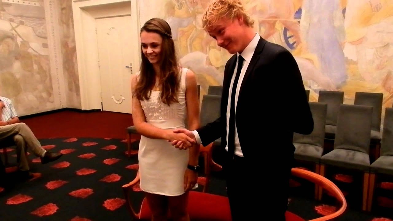 Christa en Tim gaan trouwen