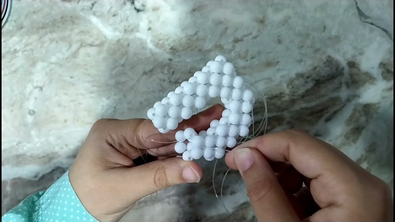 طريقة عمل حرف ال. D بالخرز 