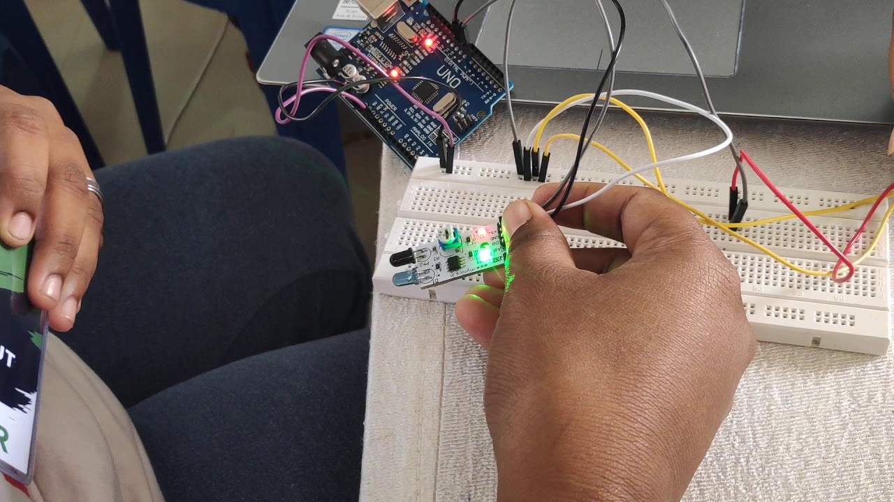 Traffic density detection using IR sensors - YouTube