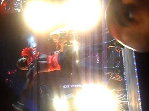Antoine Clamaran feat Soraya - Live your dreams. (live Starfloor 3o/1o/2o1o)