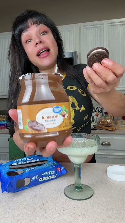 LOADED OREOS AND NUTELLA #oreo #nutella #chocolatedessert #oreos #cookies