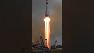 Красиво! Запуск ракеты «Союз 2.1а»