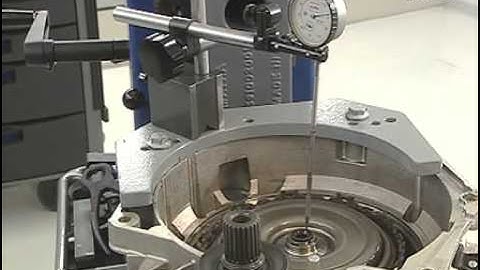 Replacing clutch on VW DSG gearbox Official VW training video