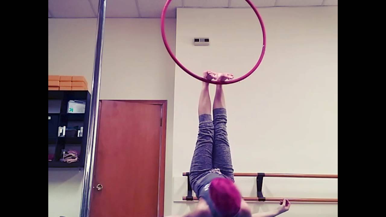 Polefly Lyra Toe Hang Shimmys