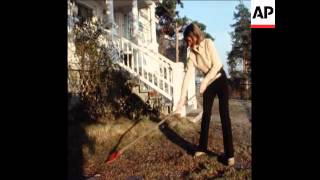 SYND 14/01/71 STOCKHOLM AND OSLO WARMEST WINTER SINCE 1870