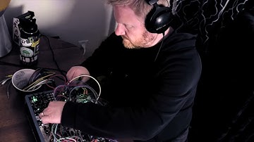 Runner: Squelchy atmospheric modular synth patch w/all Noise Engineering case