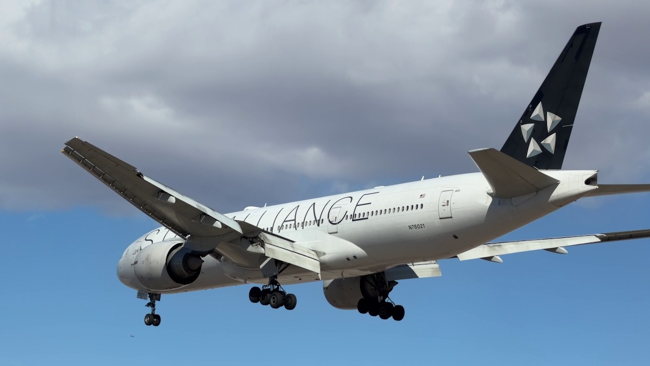 航空機・ヘリコプター UNITED STAR ALLIANCE BOEING777-200ER maxresdefault.jpg