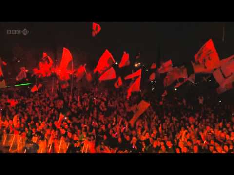 U2 Glastonbury - Where the Streets Have no Name (HD)