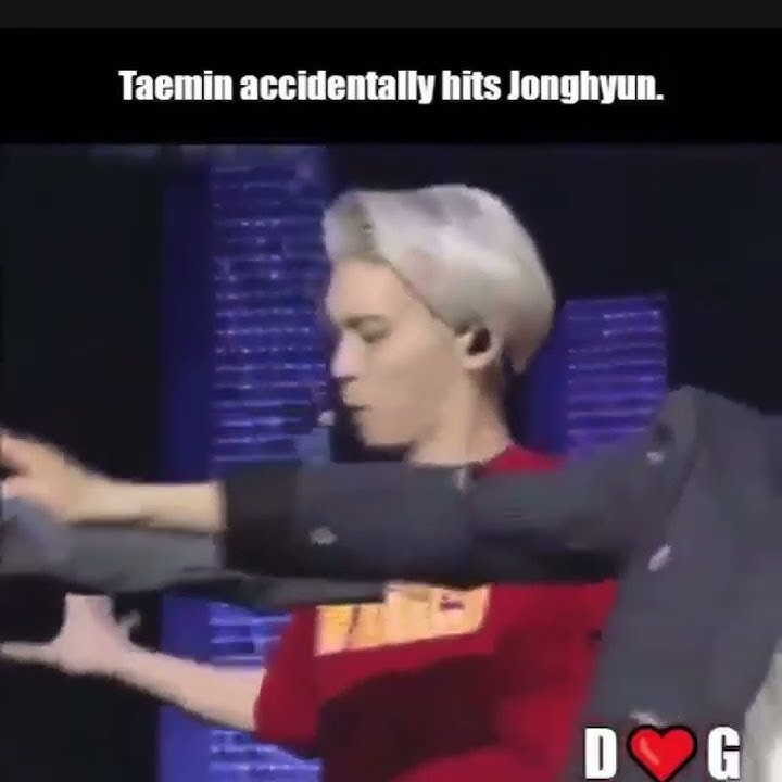 When Taemin accidentally hits Jonghyun! Or was if Kibum.🙈🙈🙈 #jonghyun #shorts #taemin #shinee