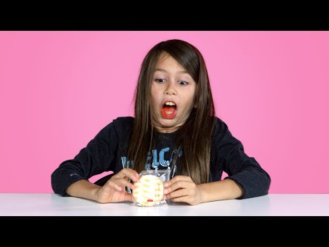 Kids Try Snacks
