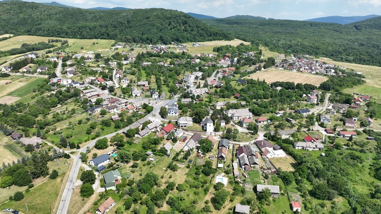 Obec Žehňa - letecké zábery jún 2025