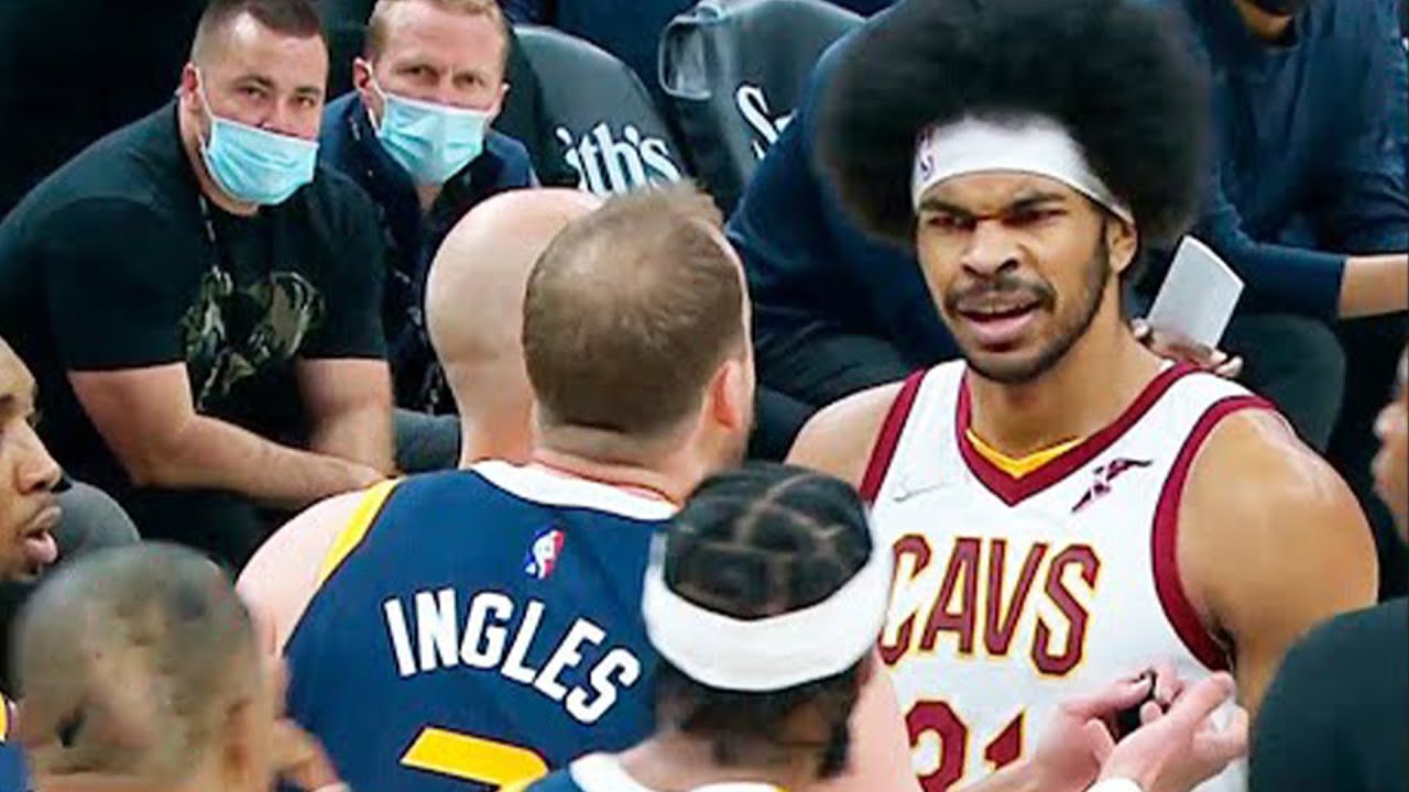 Joe Ingles Takes a Dirty Shot at Jarrett Allen, Elbows Him in the Face