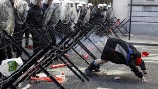 Top 10 Sensational Photos Of 2011 In The World