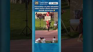 Üniversiteyi Bitirince Sevinçten Yerinde Duramayan Adam