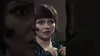 czterdziestolatek - Madzia sukienka Zemsta nietoperza Marek Wagner von Karajan #scena #serial #tv