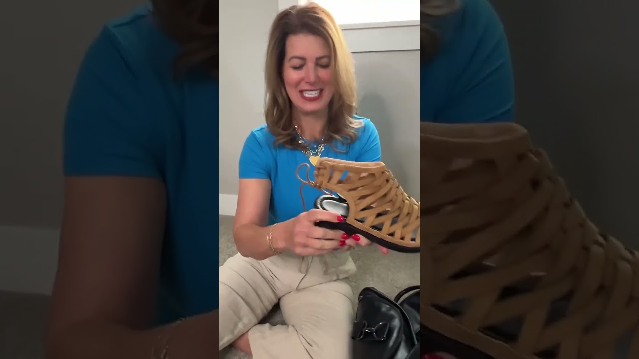 Best Shoes for Travel -  Solely Jane