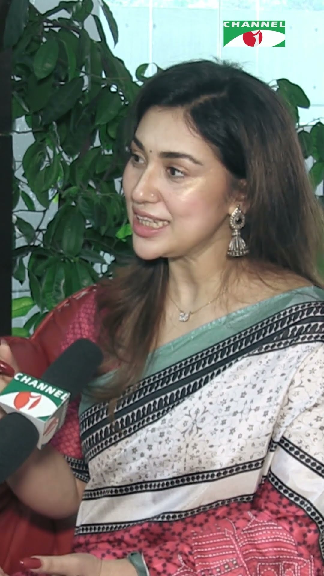 সুমন নামটা শাকিবের জন্য অনেক লাকী : অপু বিশ্বাস | Channel i Tv