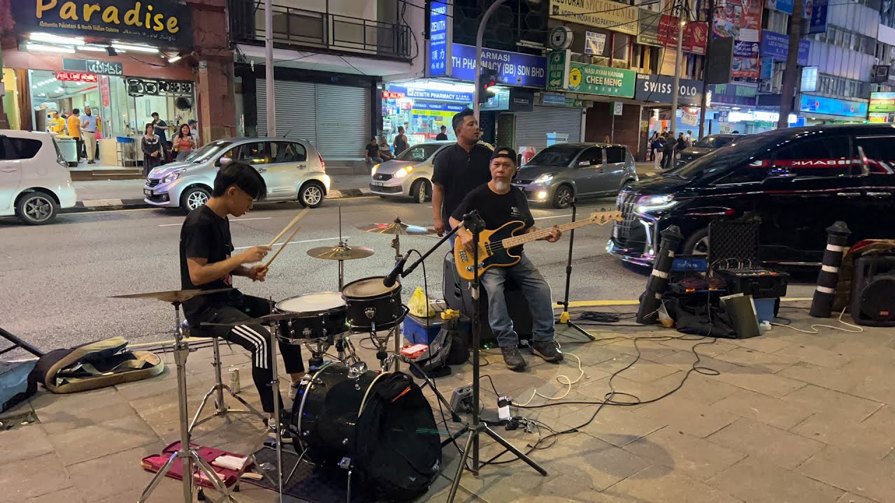 Cahaya Buskers LIVE CIMB Bukit Bintang muncul Charly ST12 YouTube cahaya-buskers-live-cimb-bukit-bintang-muncul-charly-st12-youtube
