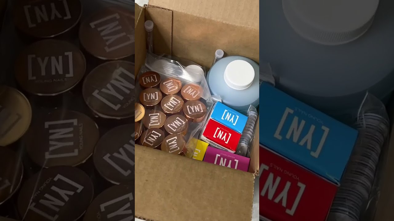 Young Nails Mystery Box 2022 