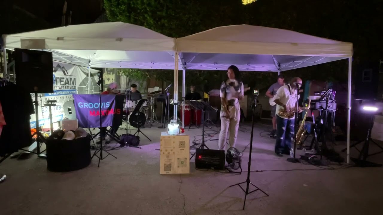 Groovis Maximus plays I Can’t Go For That at Mariposa Junction