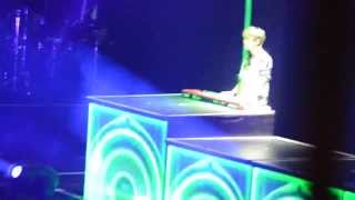 131013 [FANCAM] 2013 INFINITE 1ST WORLD TOUR IN TAIPEI -3분의 1(SUNGJONG&SUNGYEOL SOLO)