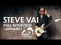 Capture de la vidéo Steve Vai Interview | Joe Satriani, Finding Your Guitar Voice & "The Sea Of Emotion"
