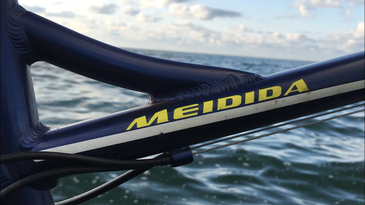 MEIDIDA CLASSIC / دراجة أكاديمية الشرطة