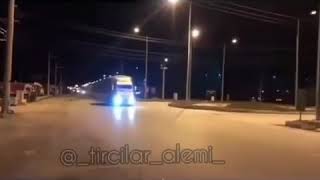 120 Km Hızla Giderken Jetci̇ Dayi Ford Cargo Ya Aragaz Çekti̇ri̇yor 2020