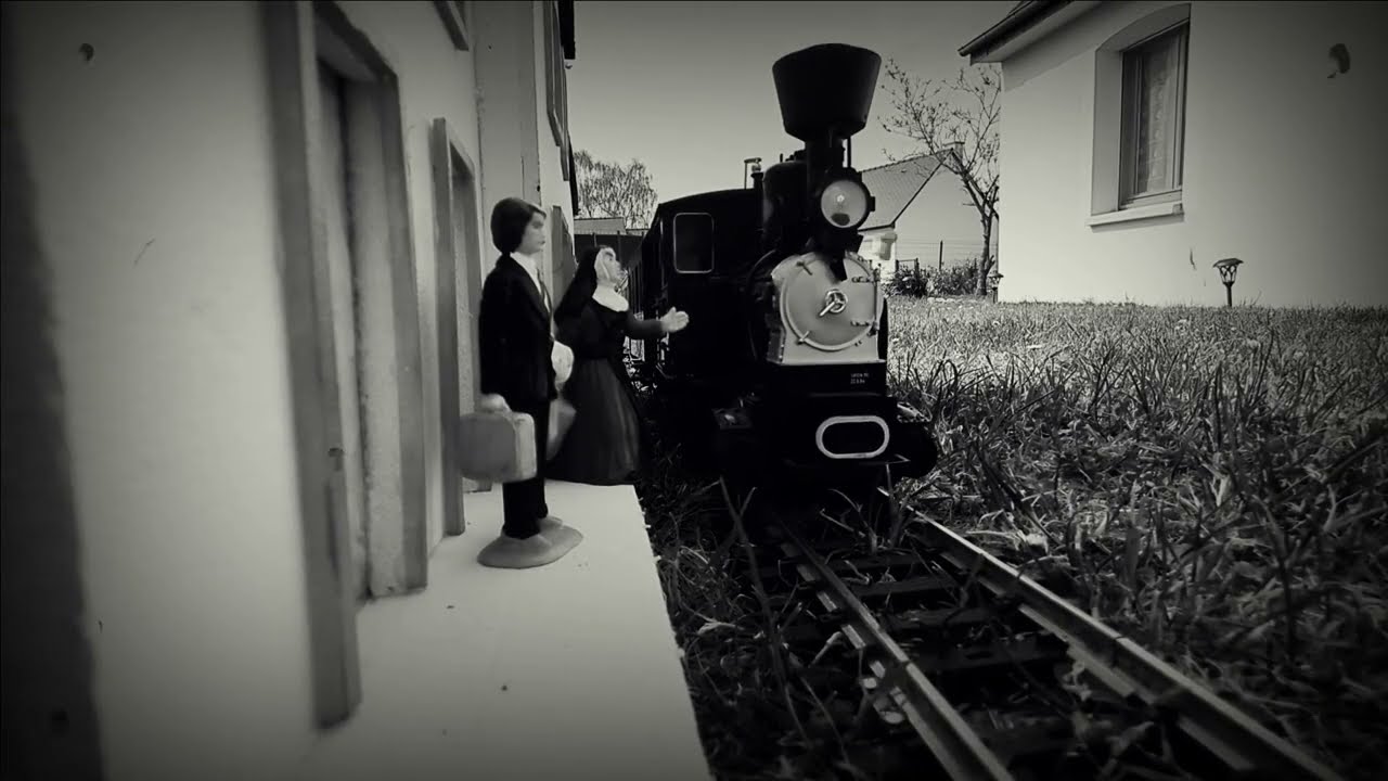 "L'entrée en gare" - film muet / court métrage - YouTube
