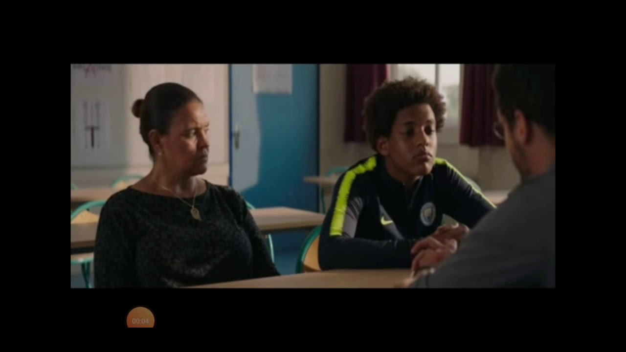 La Vie Scolaire Film Complet Youtube Gratuit EXTRAIT LA VIE SCOLAIRE : Le prof principal bilingue - YouTube