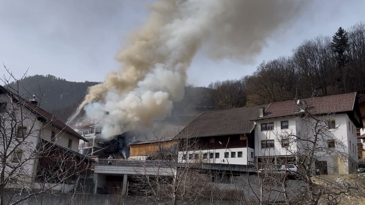Einsatz Kompakt | Brand Stall und Wohnhaus in Pians