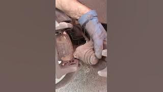 Download lagu schimb placute frana spate vw passat b7 cu frana de mana electrica