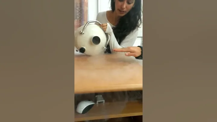 Touching Liquid Nitrogen Quickly