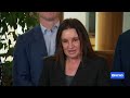 Govt bows to pressure to scrap allied health cap for veterans | ABC NEWS