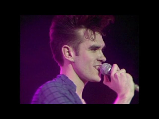The Smiths - Reel Around the Fountain (HD) - YouTube