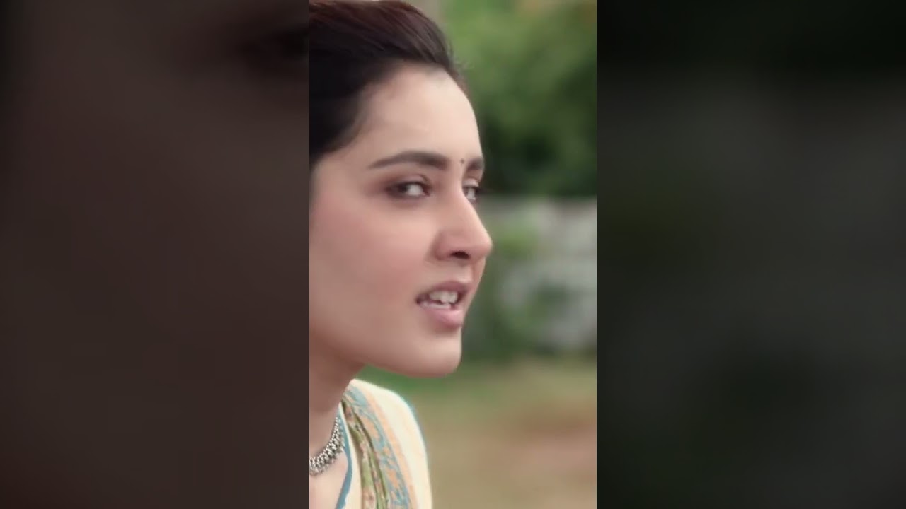 Raashi Khanna expressions from 