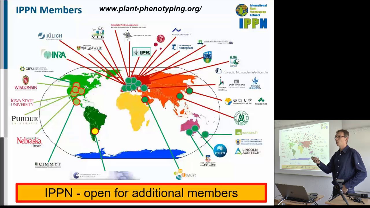Roland Pieruschka and  Fabio Fiorani (IBG-2, FZ Jülich, Germany)