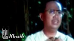 Ebiet G Ade - Dosa Siapa Ini Dosa Siapa (Karaoke Video)  - Durasi: 5:12. 