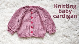 Simple knitting cardigan for babies. Knitting pattern sweater. The Poppy baby cardigan. Size 0-3 mos