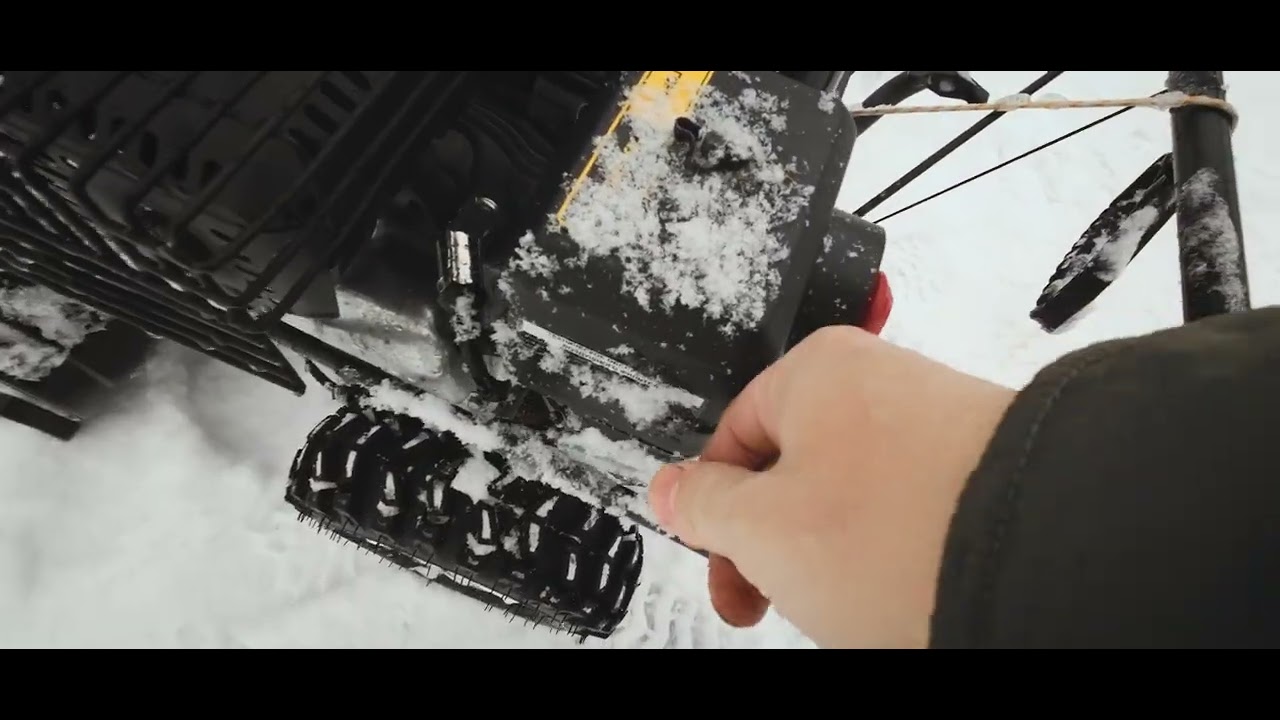 Не заводится снегоубощик Champion st556, не откидывает снег