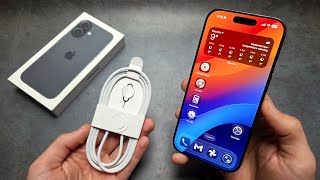 Does iPhone 17 have Type-C or Lightning Port?