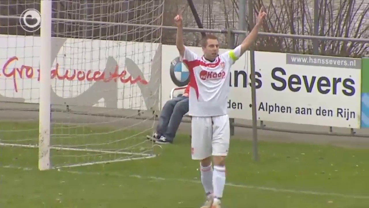 Oebele Schokker: De Maradona fan de Wâlden