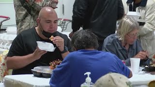 Texarkana shelter serves Thanksgiving dinner to those in need