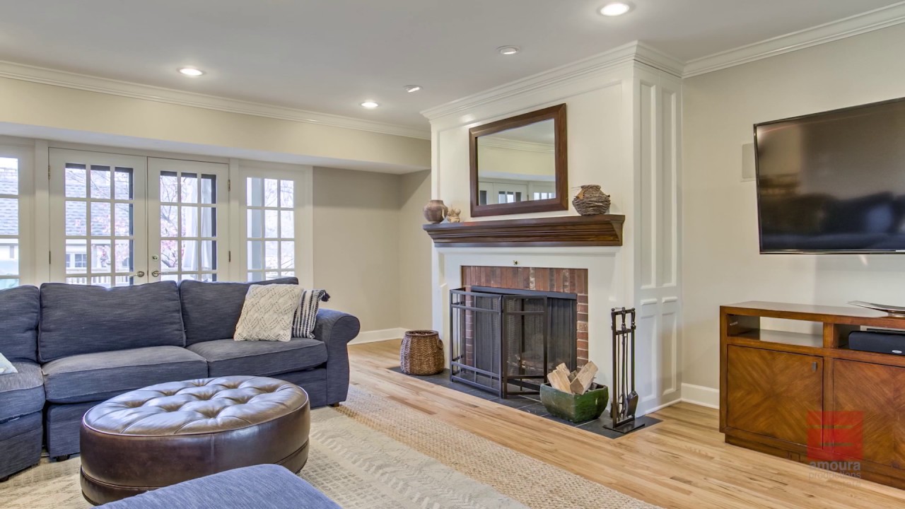 Omaha Home Tour: 2411 S 102nd St (Sallie Elliott, BHHS Ambassador)