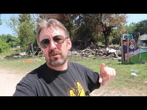 The UFO Welcome Center Has Burned Down - Last Day Of My Road Trip / Heading Home Thru SC & Georgia