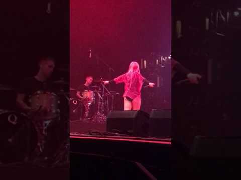 Kiiara's Chester Bennington tribute @ Panorama