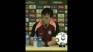 Fernando Diniz comentou sobre sua identificação com a Fiel e como tem sido esse início de trabalho.